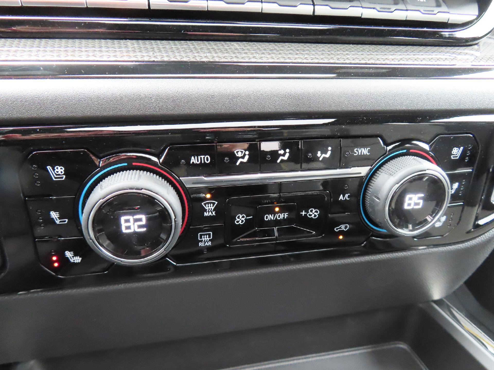 New 2026 Chevrolet Silverado 1500 ZR2 w/ Dark Appearance Package image 31