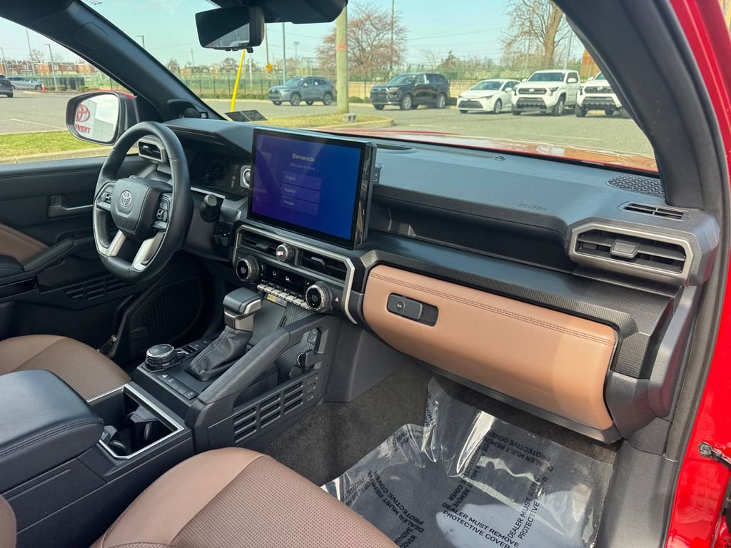 Used 2025 Toyota 4Runner Limited w/ Tow Technology Package image 16