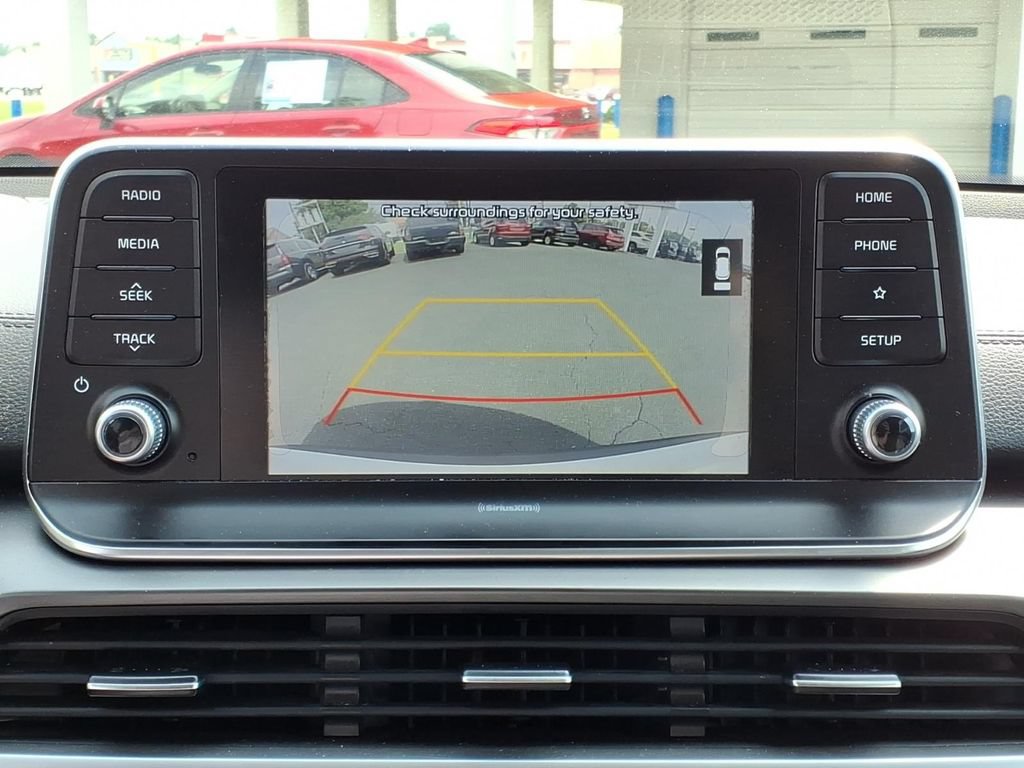 Used 2020 Kia Telluride LX FWD image 12