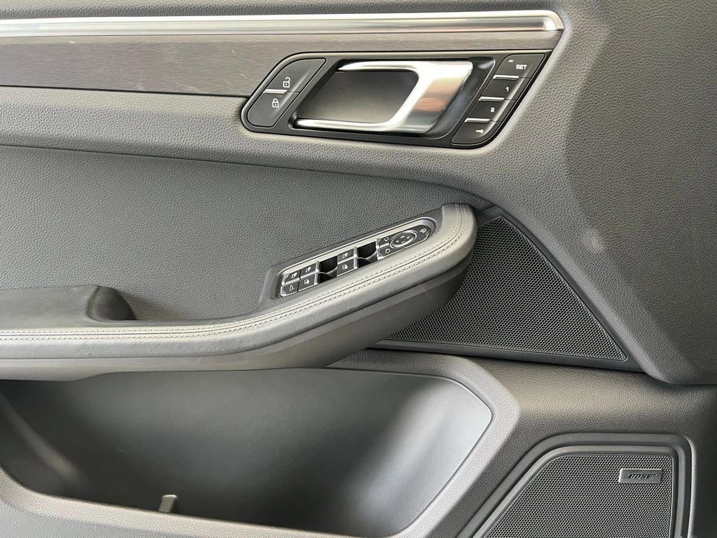 Used 2023 Porsche Macan GTS image 19