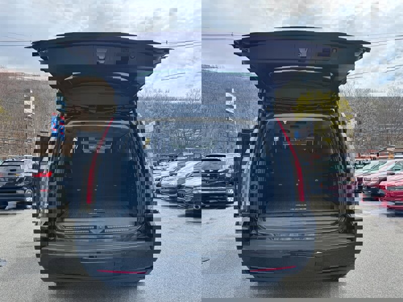 Used 2020 Cadillac Escalade ESV Premium Luxury image 45