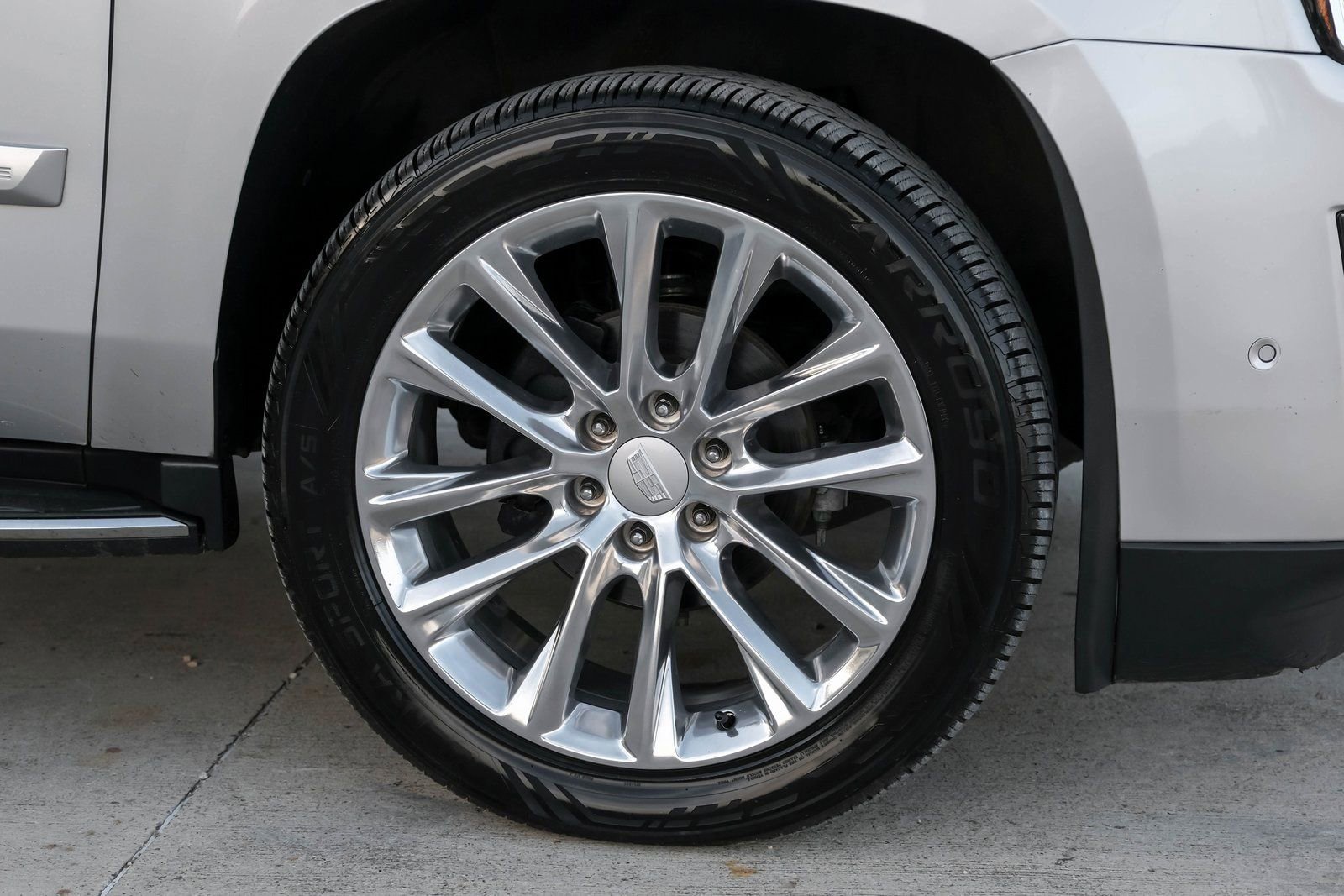 Used 2020 Cadillac Escalade ESV Luxury image 51