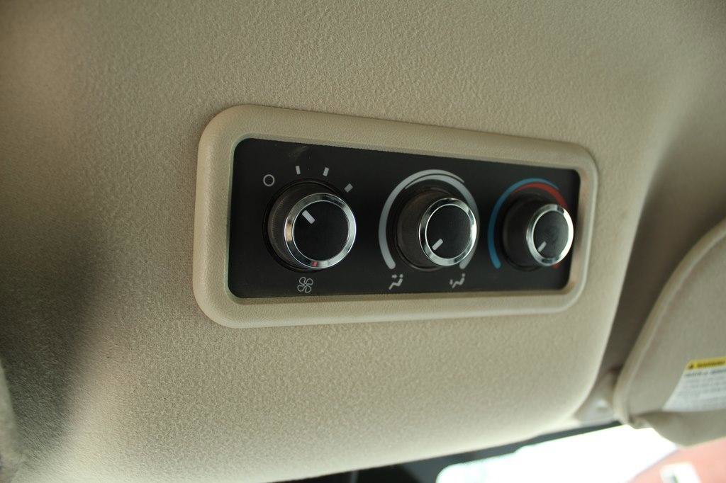 Used 2019 Chevrolet Express 3500 LT w/ LT Preferred Equipment Group image 28