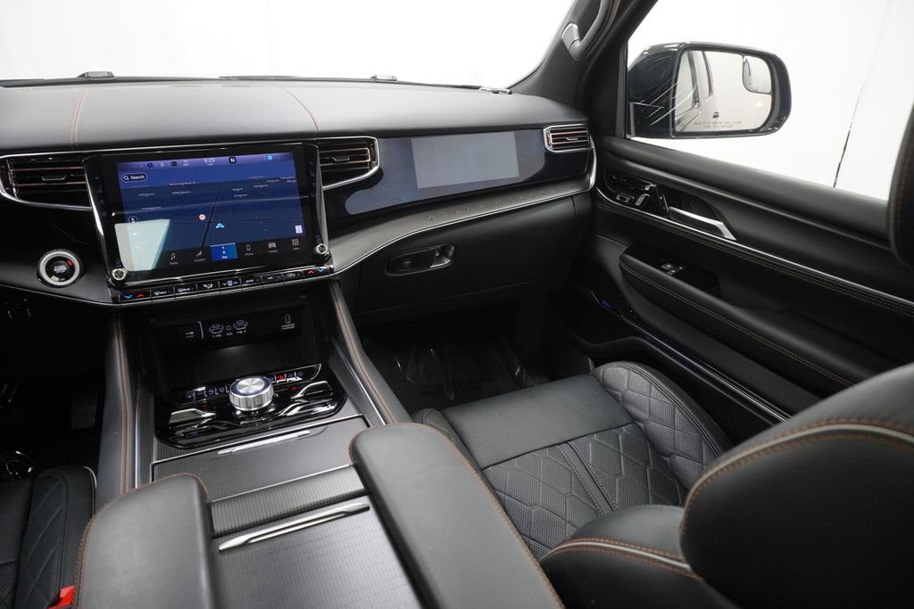 Certified 2025 Jeep Grand Wagoneer Series III w/ Quick Order Packagew 28T image 32