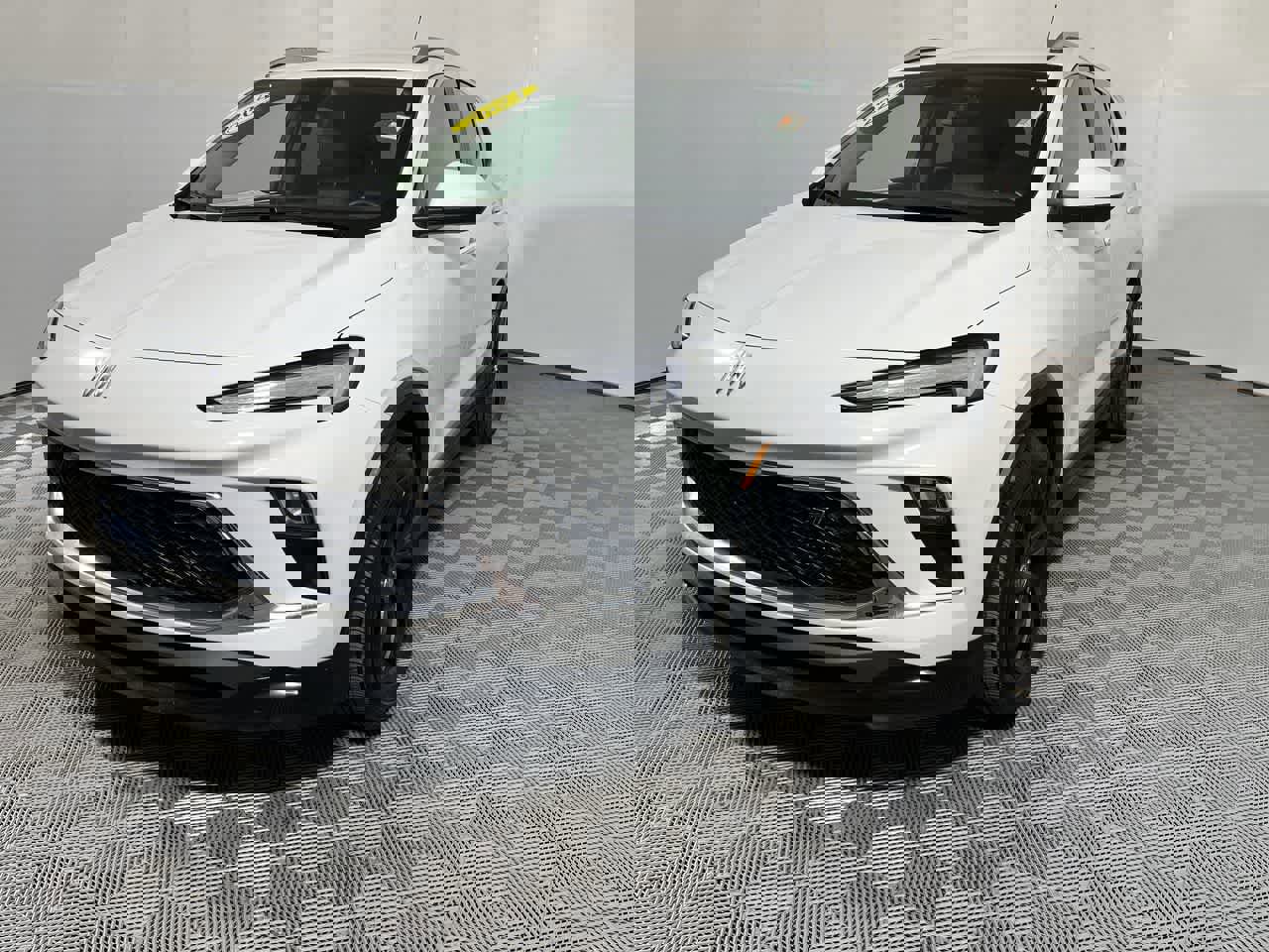 Used 2024 Buick Encore GX Sport Touring image 4