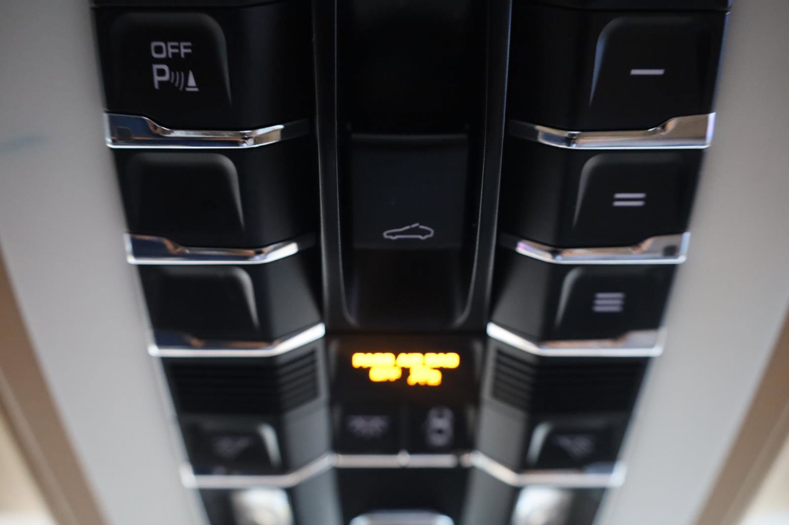 Used 2012 Porsche Panamera 4 image 40