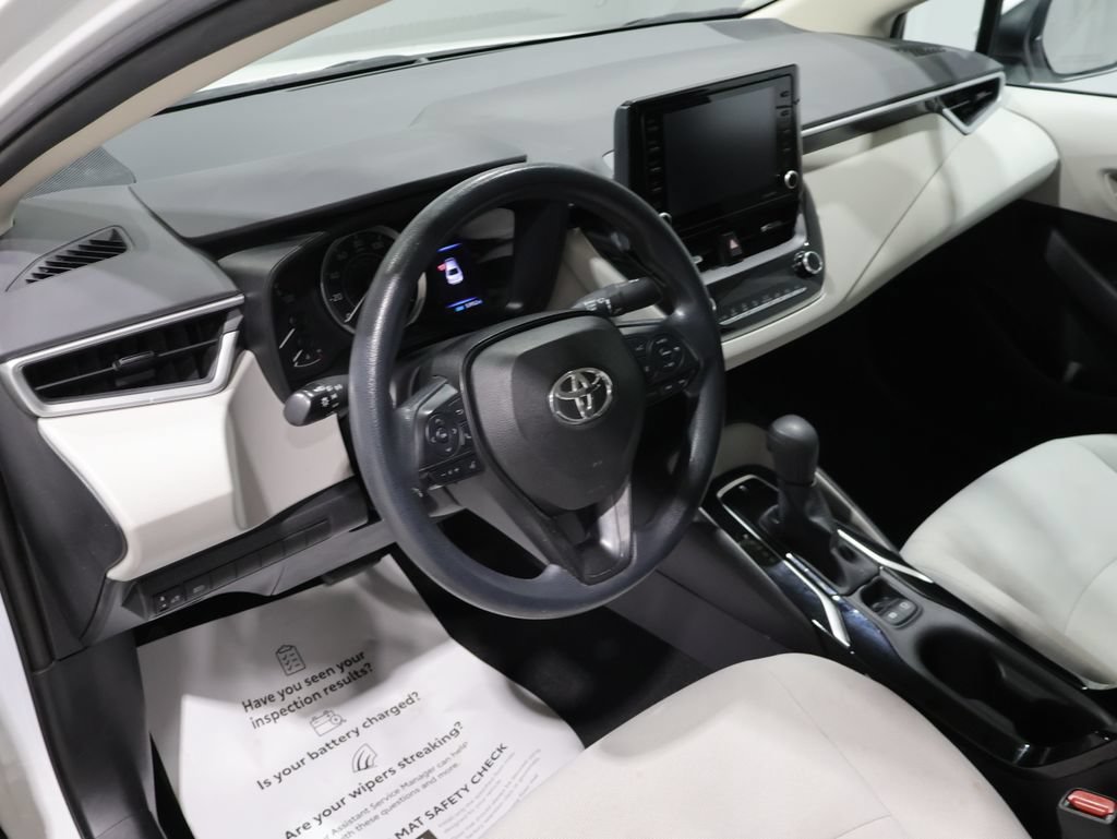Used 2022 Toyota Corolla LE w/ Carpet Mat Package (TMS) FWD image 15