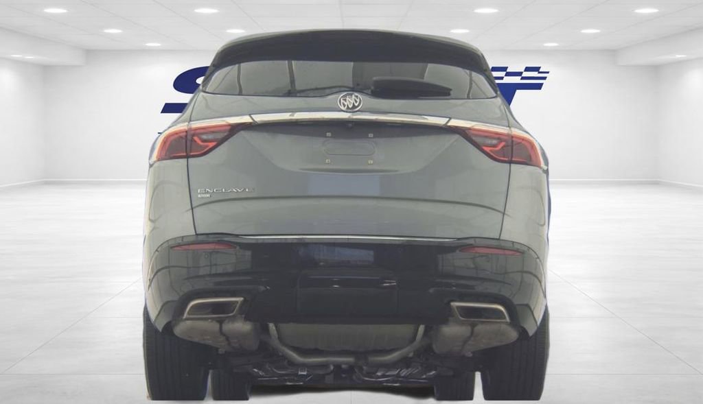 Used 2023 Buick Enclave Essence image 6
