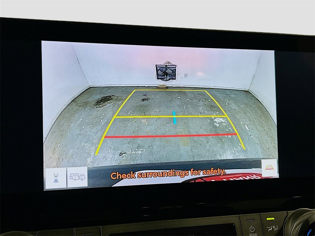 Used 2024 Toyota Grand Highlander XLE image 11