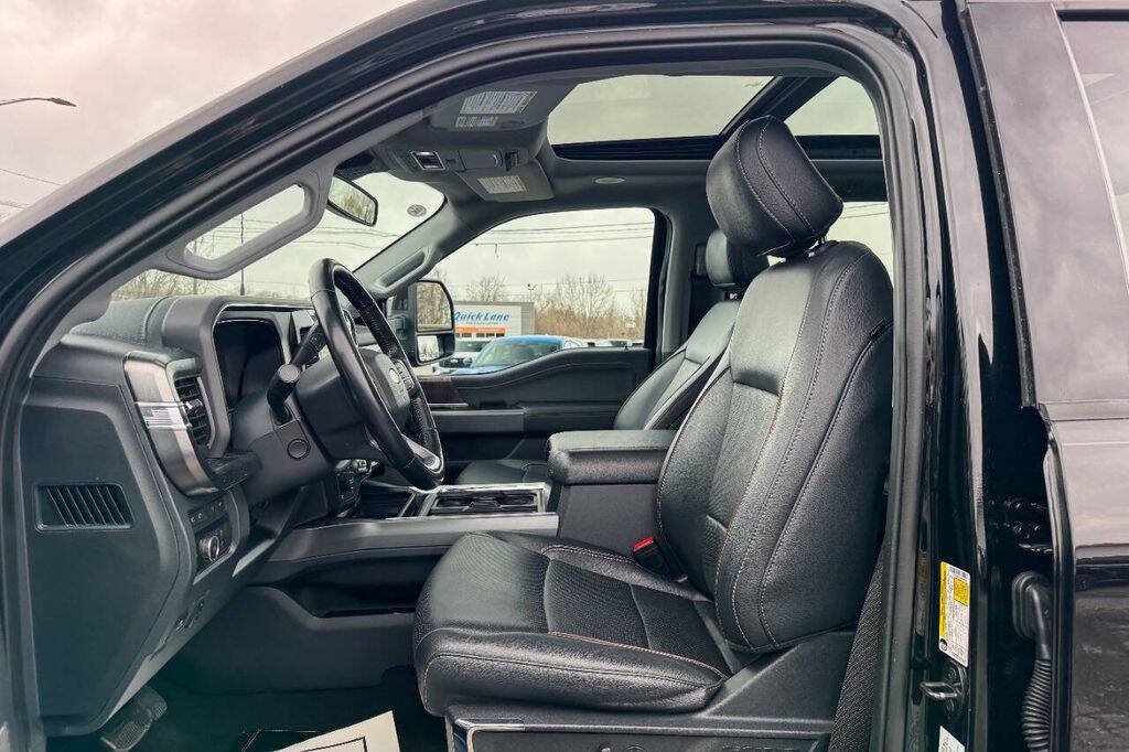 Used 2023 Ford F250 Lariat w/ Lariat Ultimate Package AWD/4WD image 27