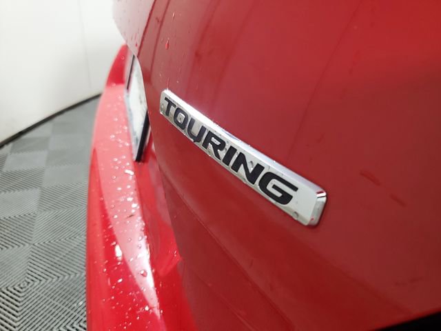 Used 2018 Honda Civic Touring image 6