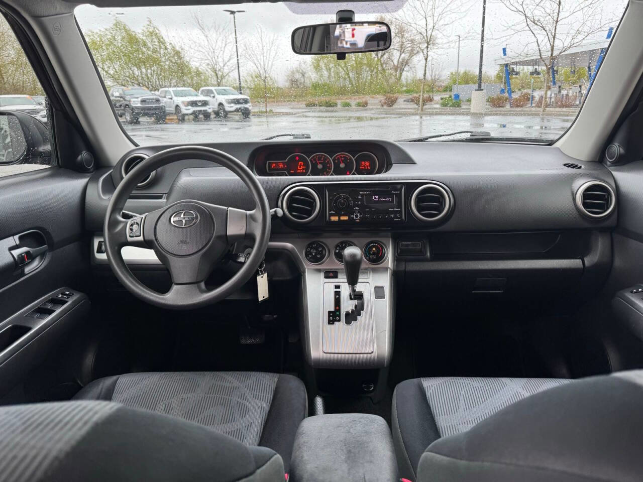 Used 2012 Scion xB FWD image 25