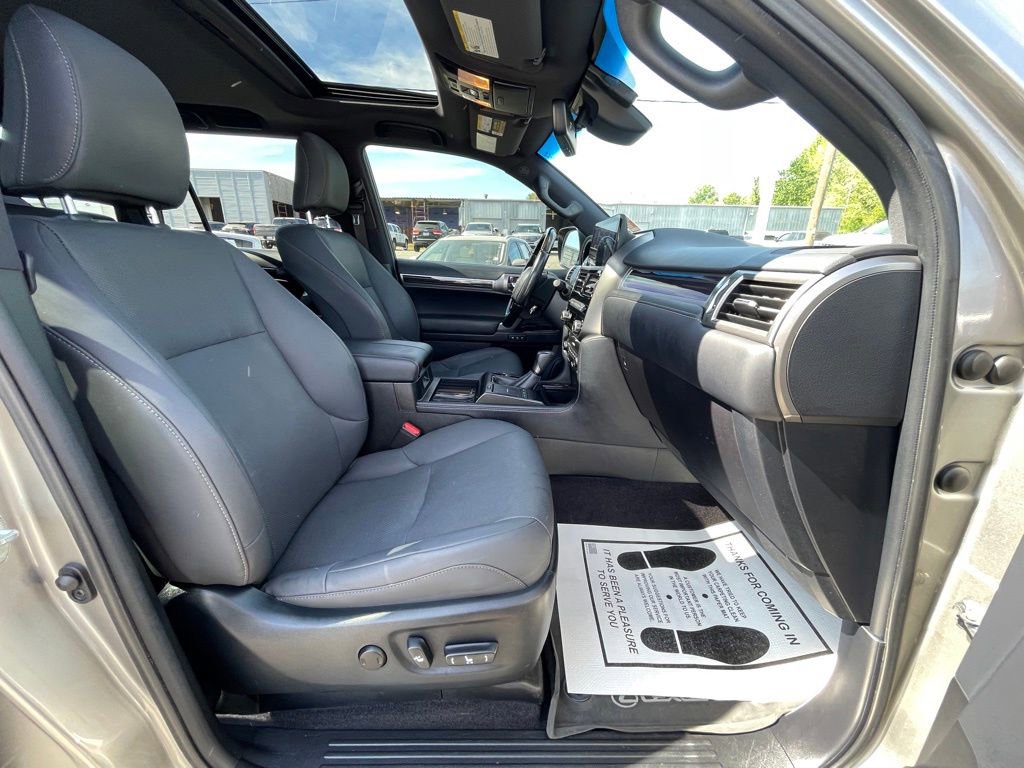 Used 2022 Lexus GX 460 Premium AWD/4WD image 28