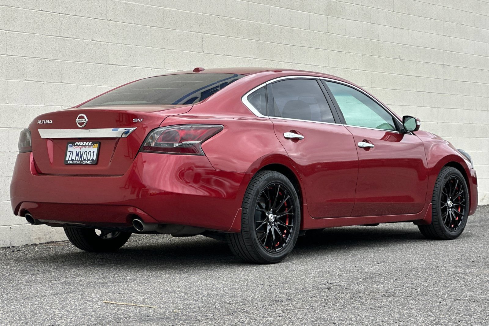 Used 2015 Nissan Altima 2.5 SV w/ Convenience Package FWD image 4