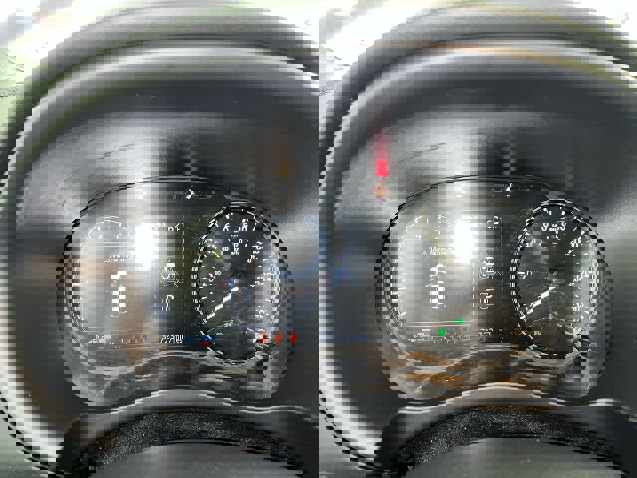 Used 2024 Nissan Kicks SR image 17