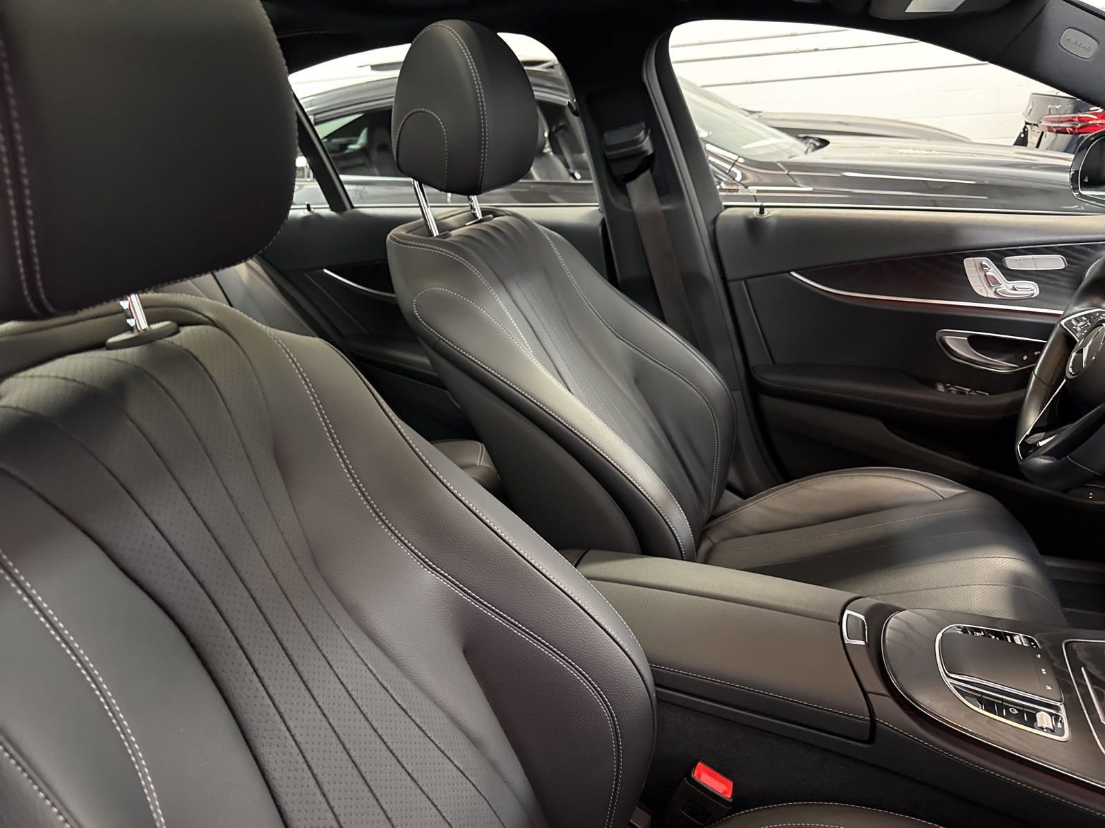 Used 2022 Mercedes-Benz E 350 Sedan image 33
