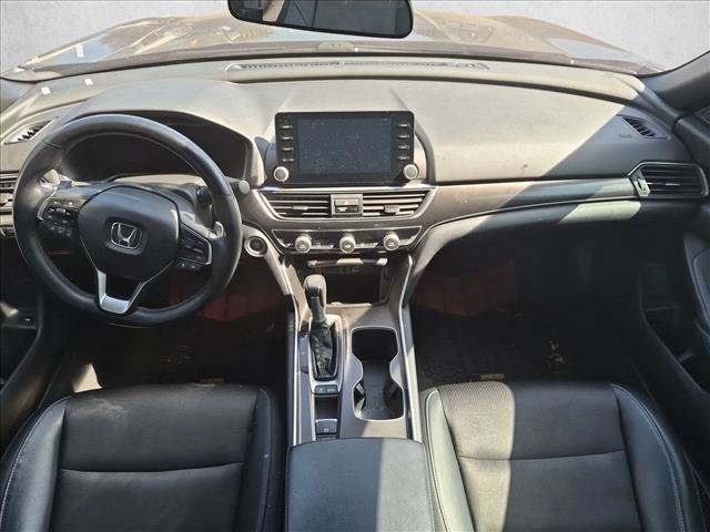 Used 2018 Honda Accord Sport image 11