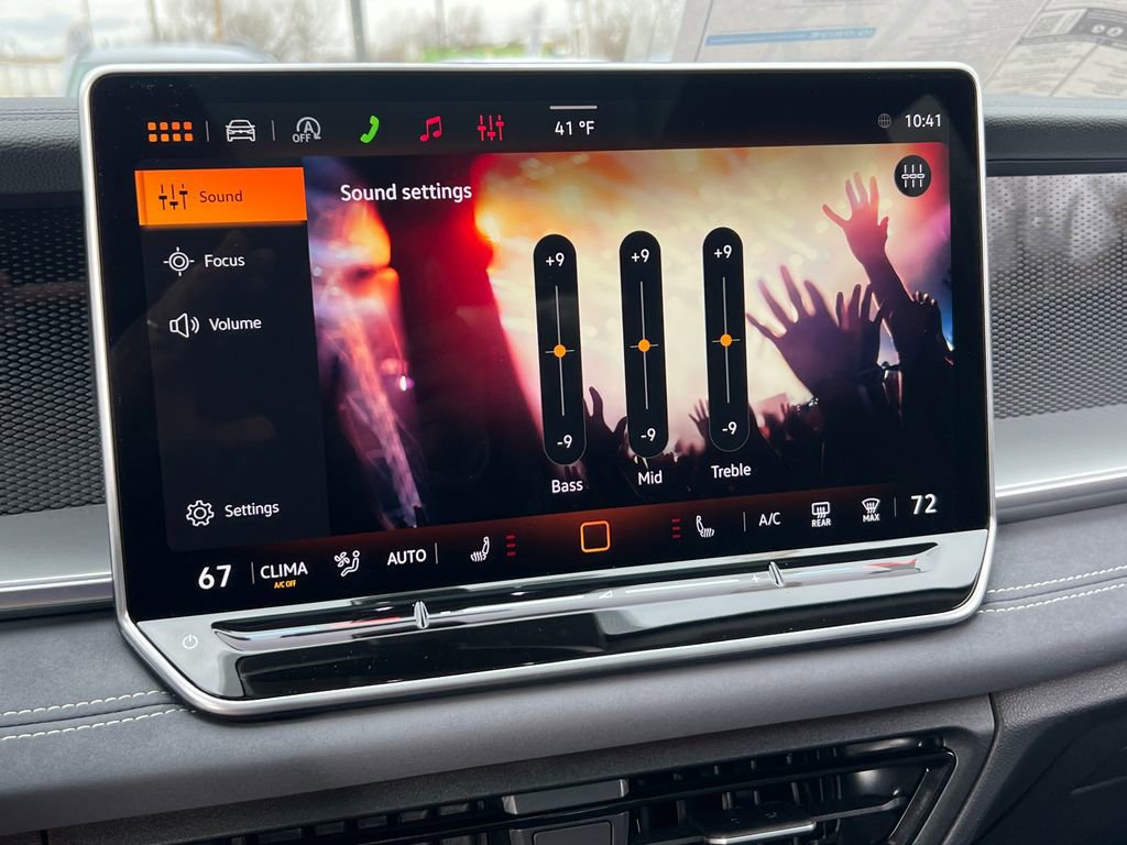 New 2026 Volkswagen Tiguan SE image 25