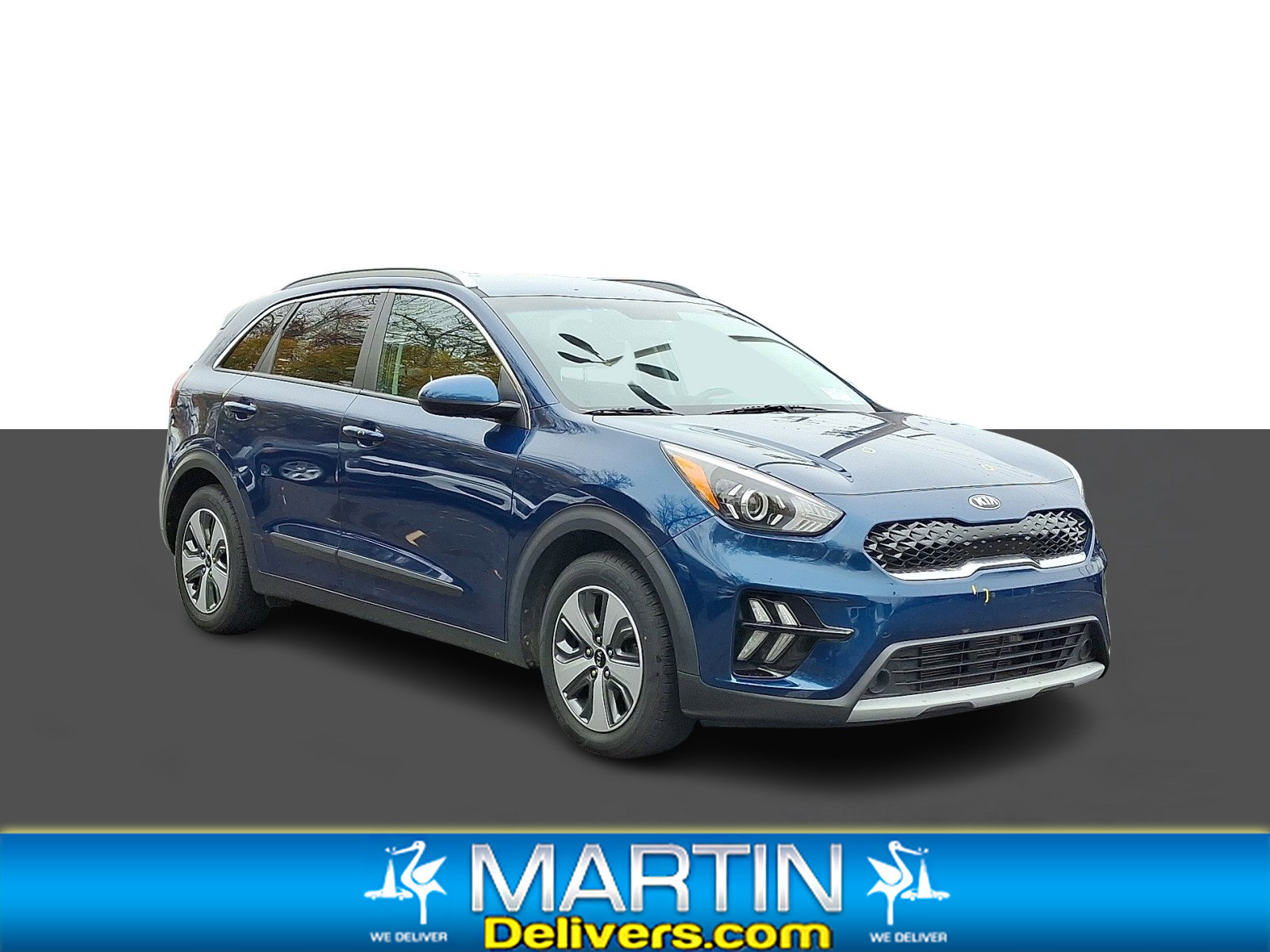 Used 2020 Kia Niro LX image 1