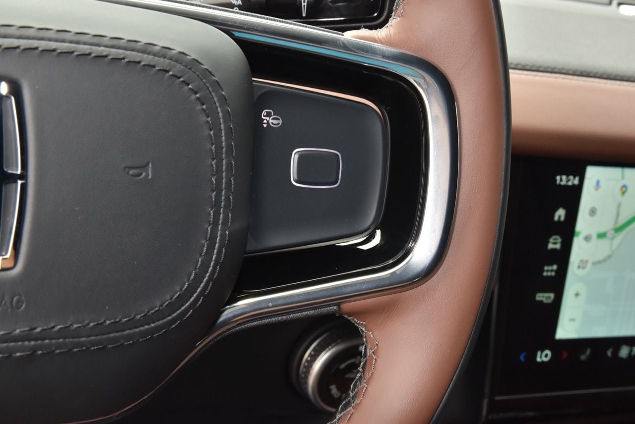 New 2026 Lincoln Navigator Reserve AWD/4WD image 25