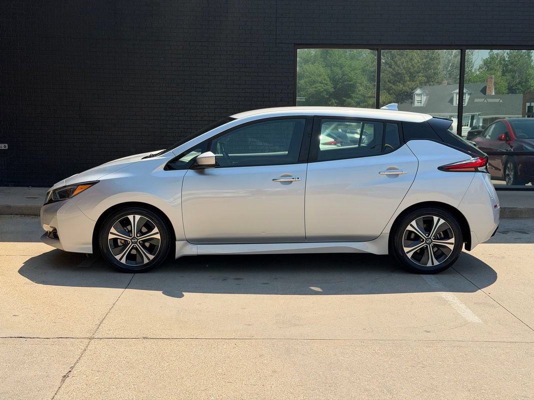 Used 2022 Nissan Leaf SV FWD image 16