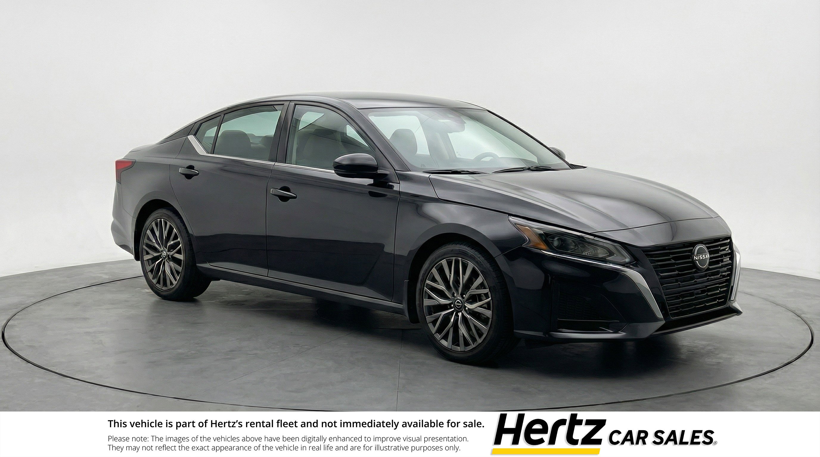 Used 2025 Nissan Altima 2.5 SV image 1