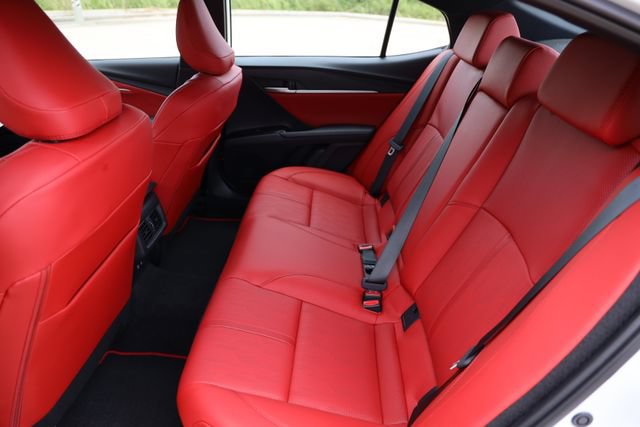 New 2026 Toyota Camry Hybrid FWD image 13