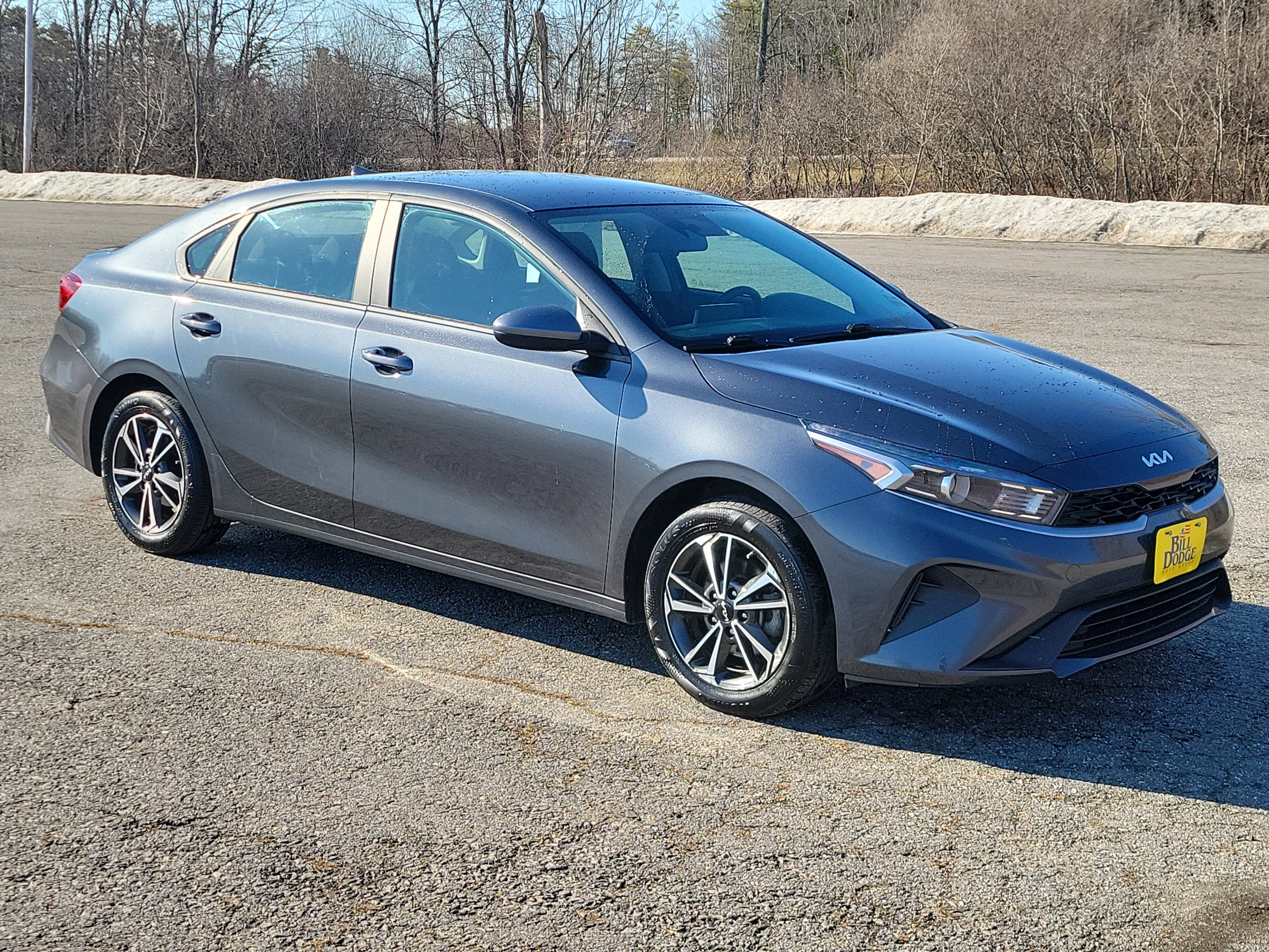 Used 2024 Kia Forte LXS FWD image 3