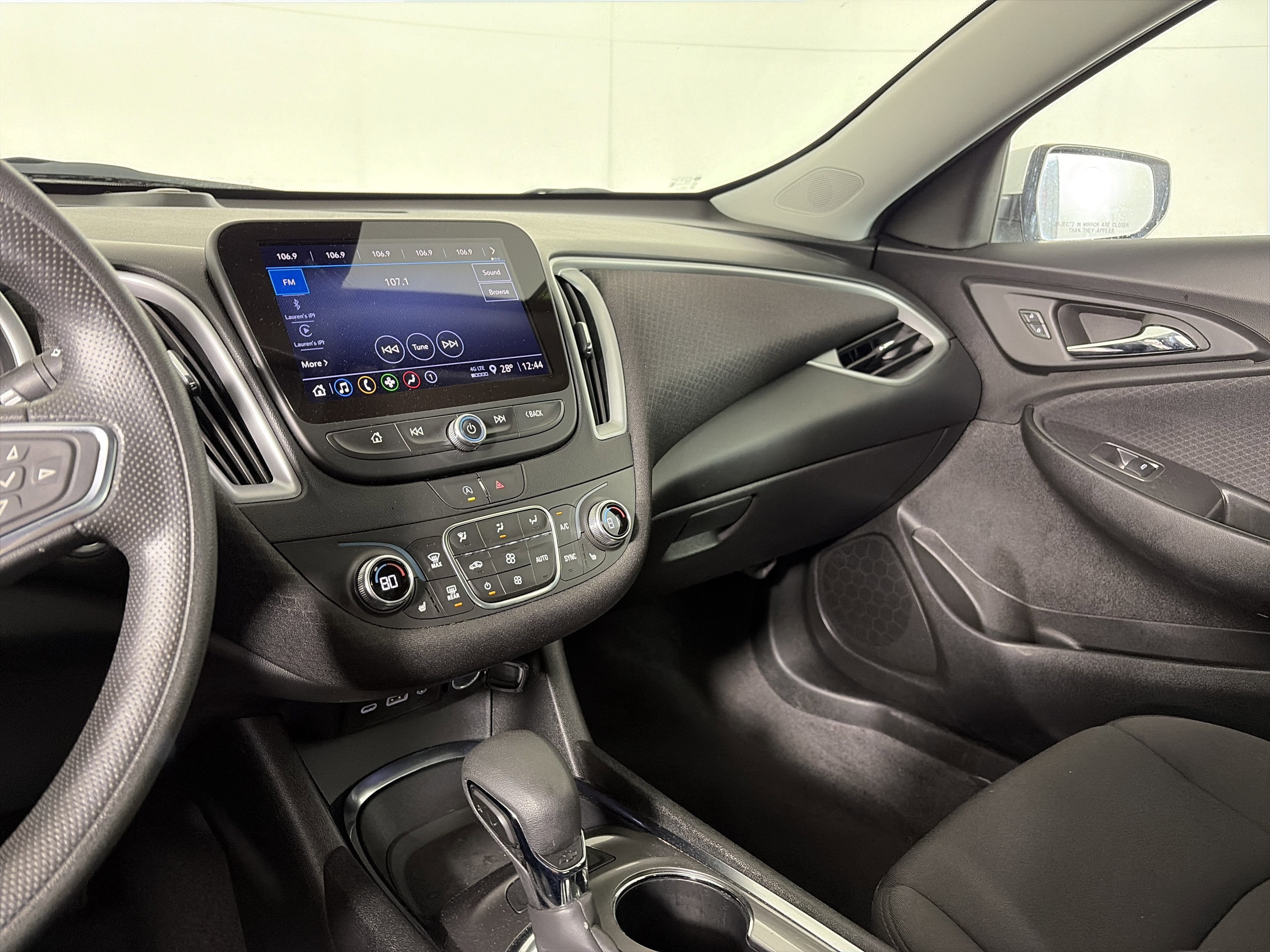 Used 2024 Chevrolet Malibu LT image 25