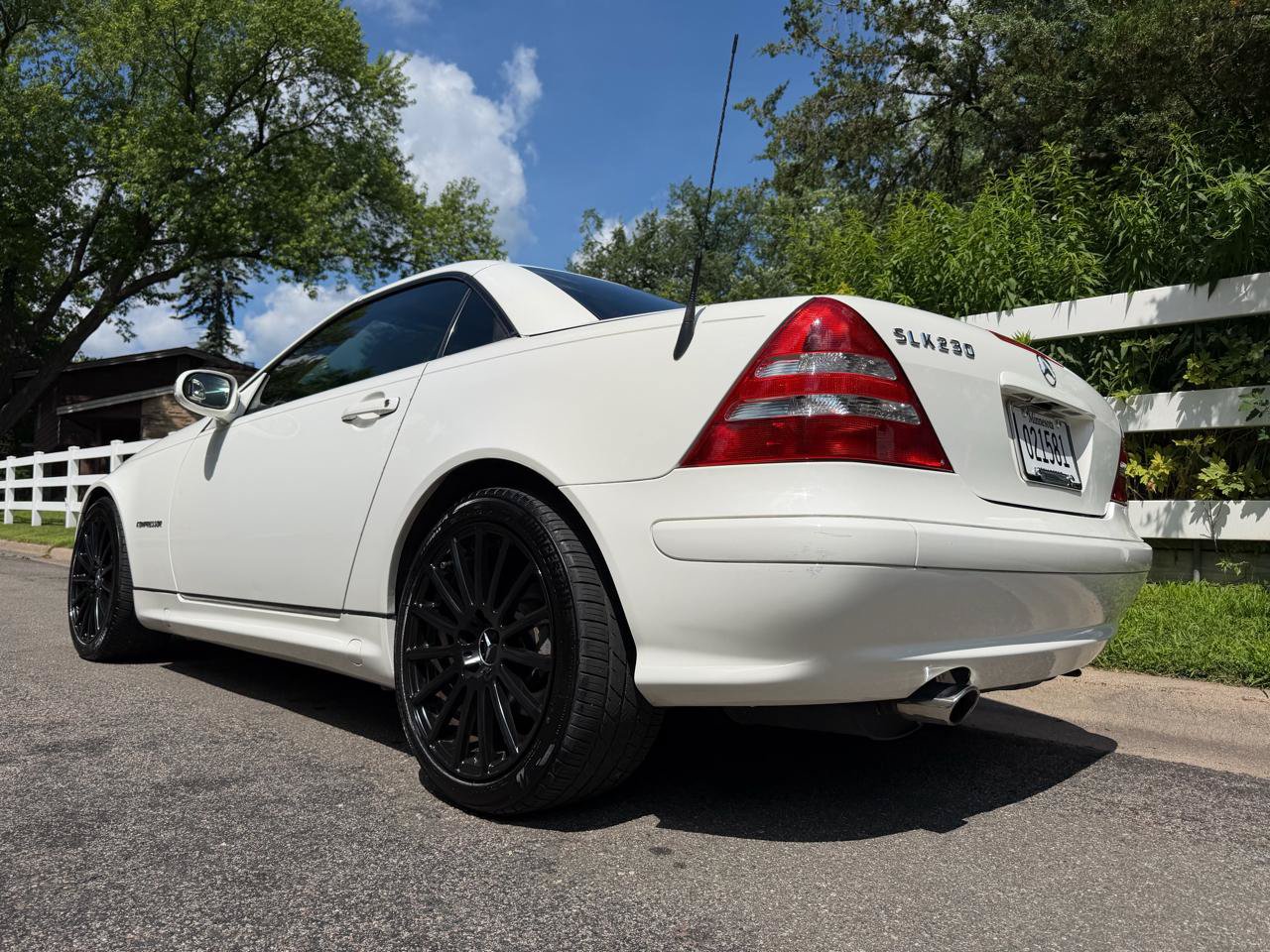 Used 2004 Mercedes-Benz SLK 230 image 11