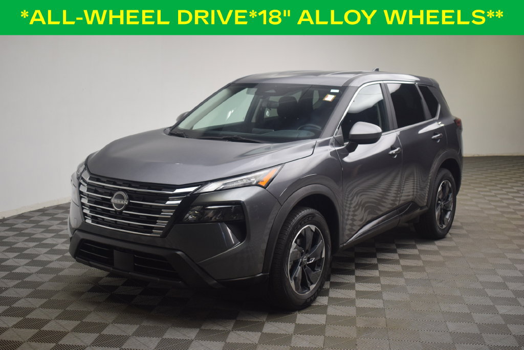 Used 2025 Nissan Rogue SV AWD/4WD image 2