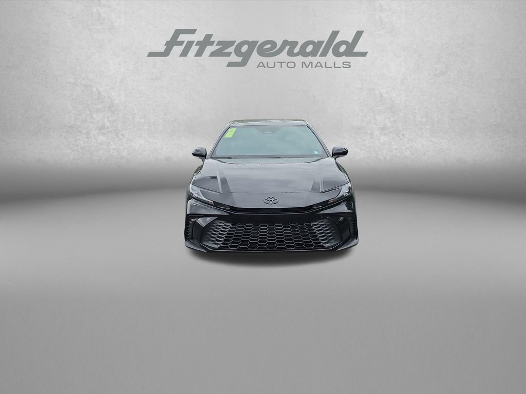 Used 2026 Toyota Camry SE FWD image 2