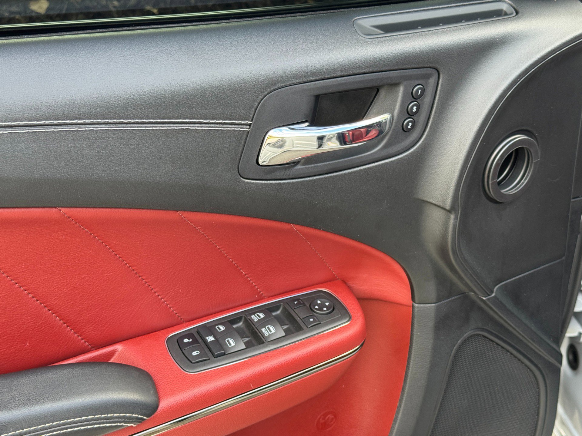 Used 2022 Dodge Charger SRT Hellcat w/ Harman/Kardon Audio Group image 24