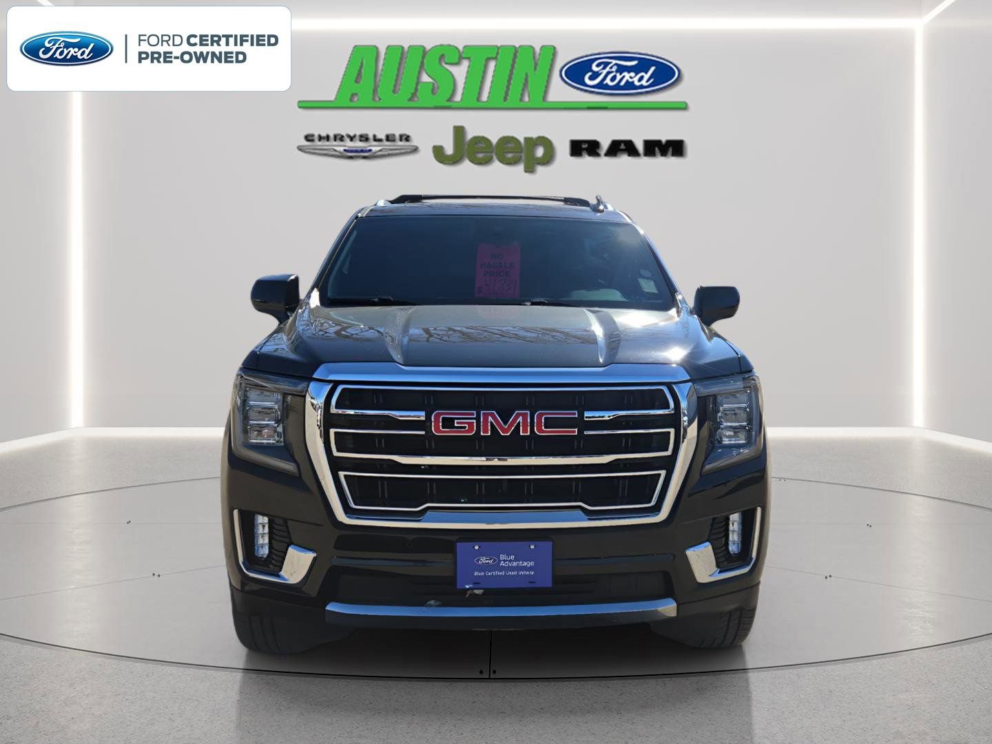Used 2023 GMC Yukon XL SLT AWD/4WD image 16