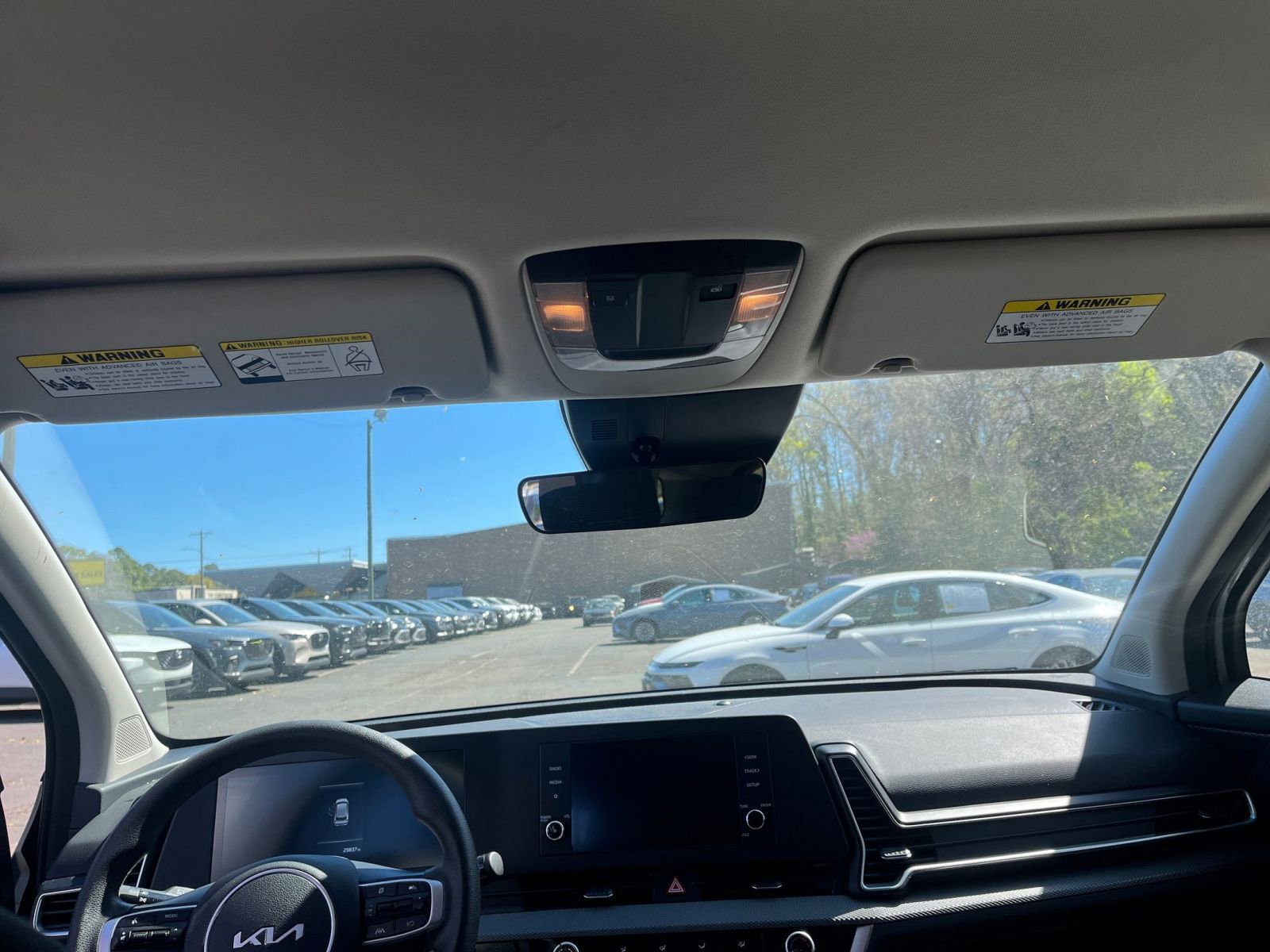 Used 2025 Kia Sportage LX image 32