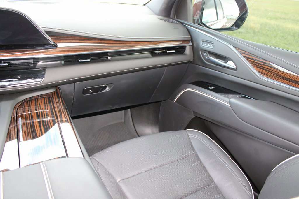 Used 2023 Cadillac Escalade Premium Luxury w/ Performance Package image 36