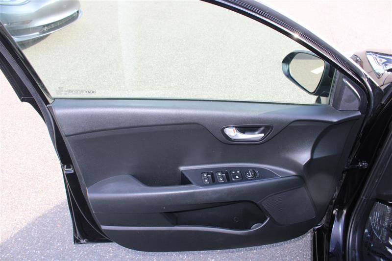Used 2021 Kia Rio LX image 10