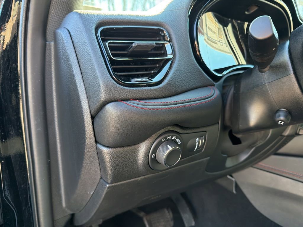 Used 2024 Dodge Durango GT image 16