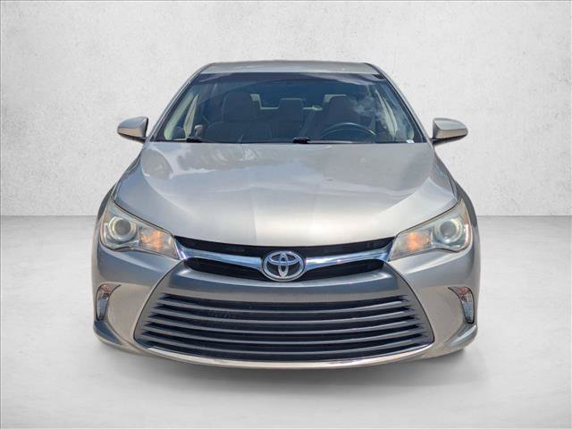 Used 2017 Toyota Camry LE FWD image 2