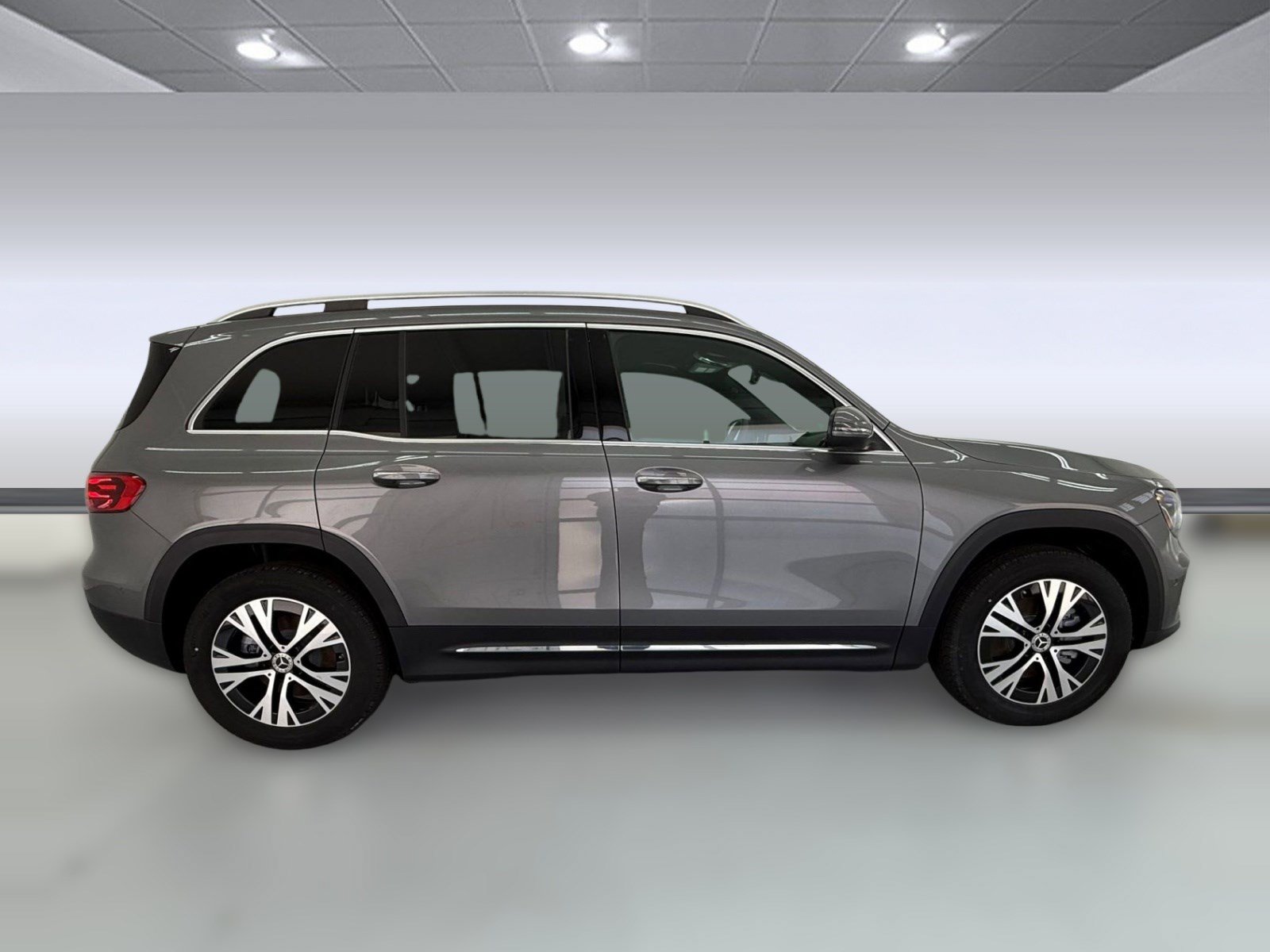 New 2025 Mercedes-Benz GLB 250 4MATIC image 7