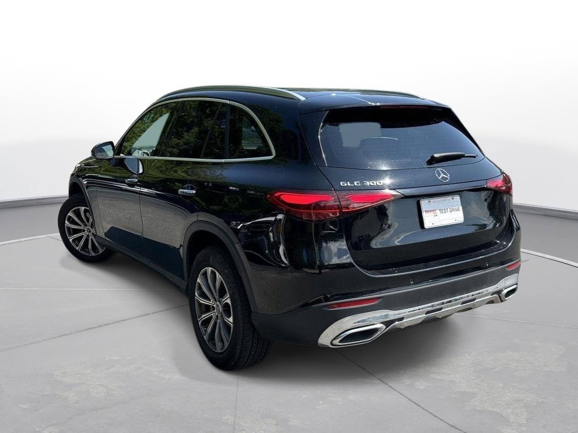 Used 2024 Mercedes-Benz GLC 300 image 8
