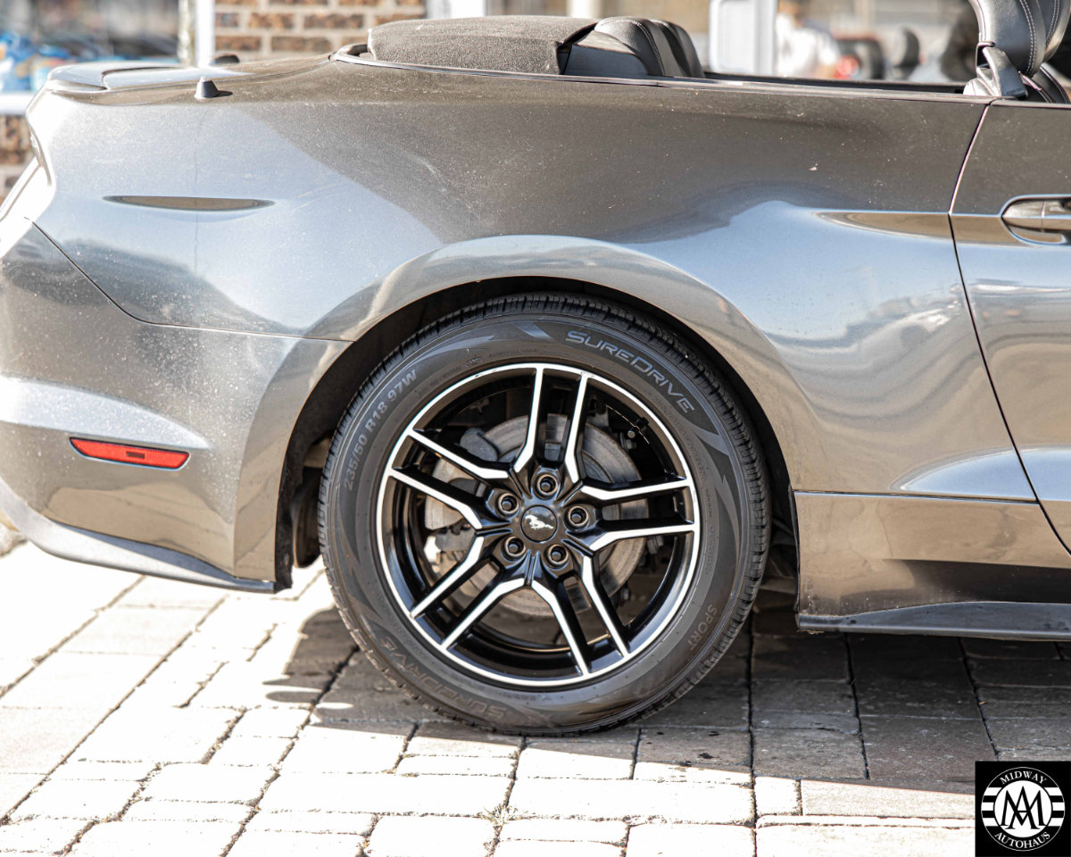 Used 2018 Ford Mustang Premium w/ Equipment Group 201A image 11