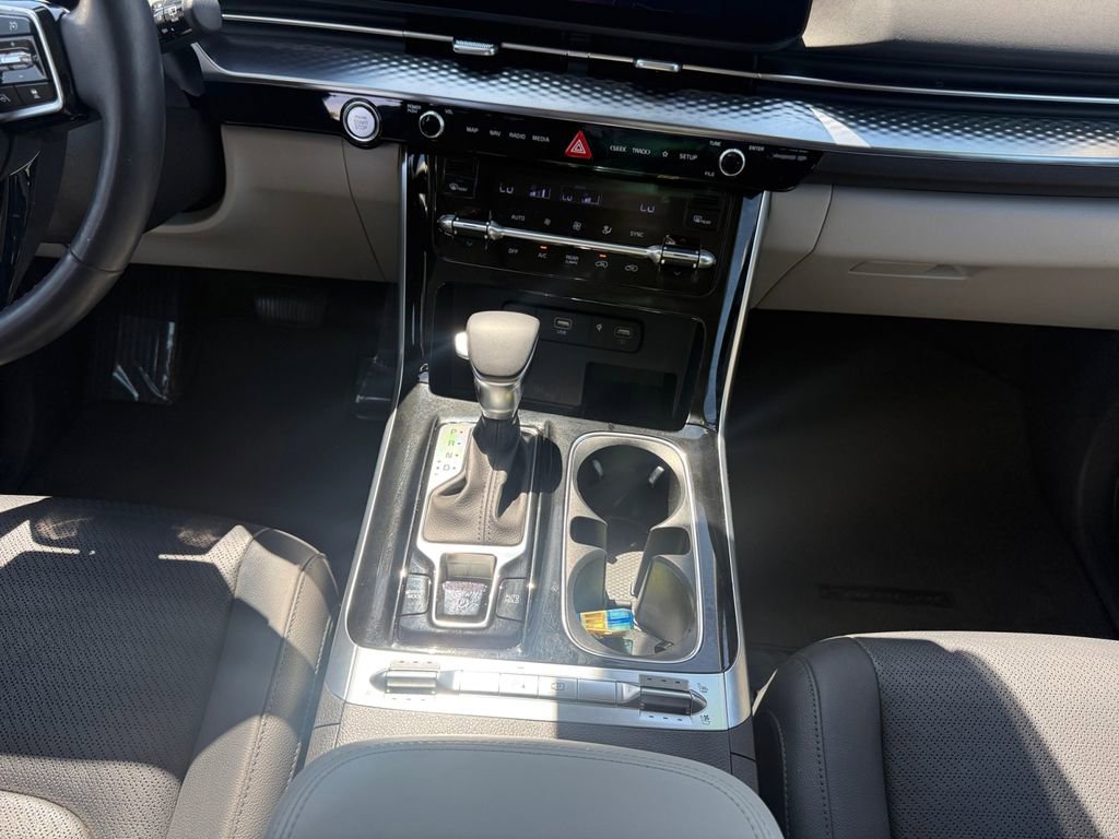 Used 2024 Kia Carnival SX Prestige FWD image 15