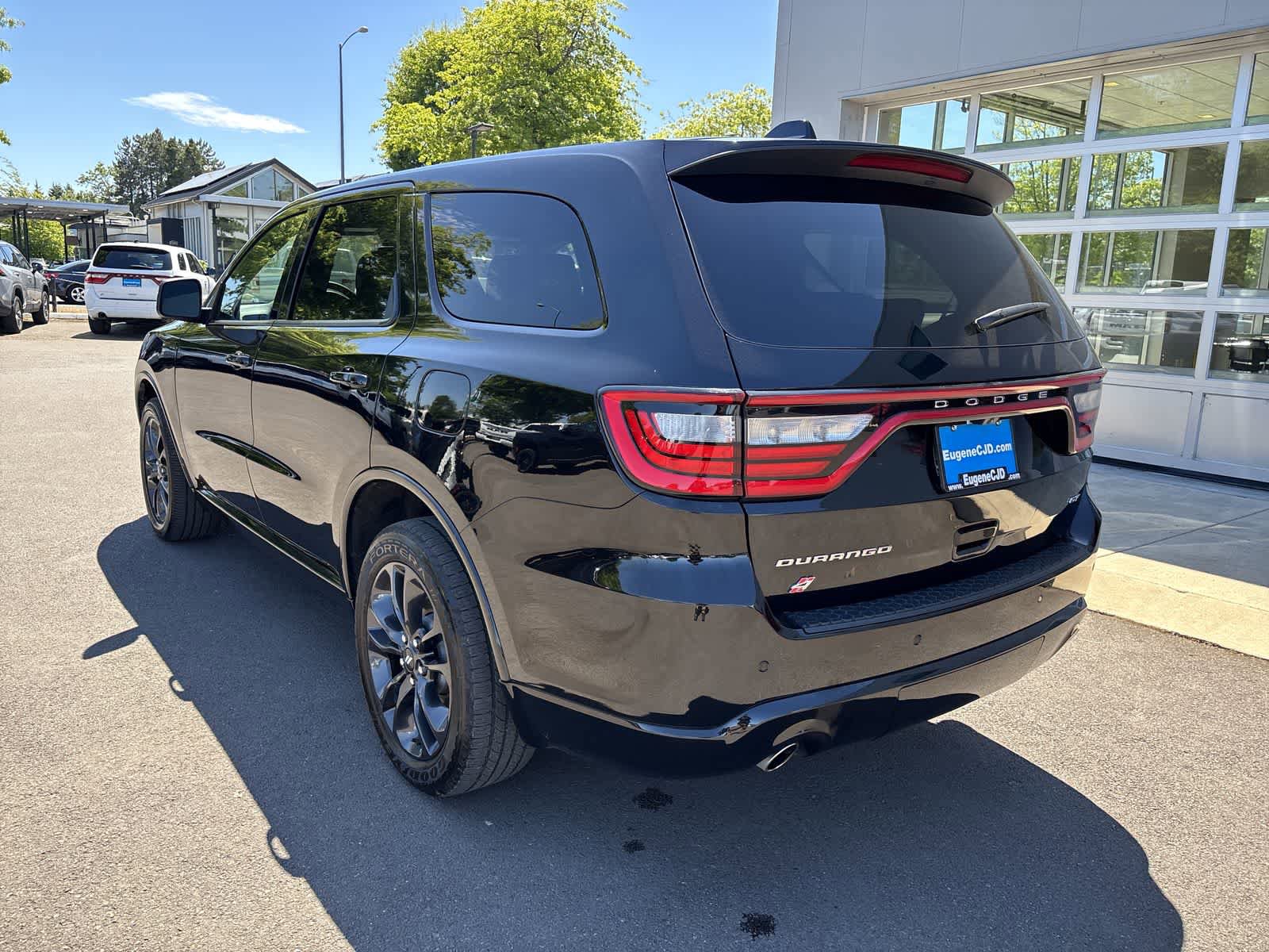Used 2025 Dodge Durango GT AWD/4WD image 3