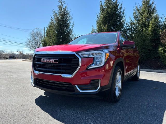 Used 2023 GMC Terrain SLE w/ Driver Convenience Package AWD/4WD image 1