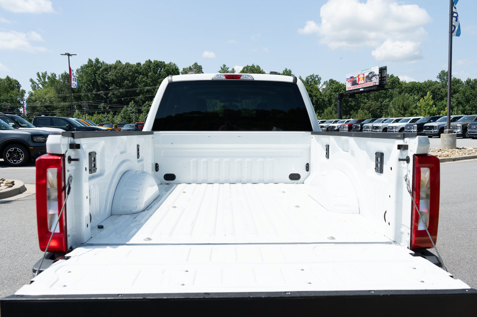 Used 2026 Ford F250 XLT AWD/4WD image 9