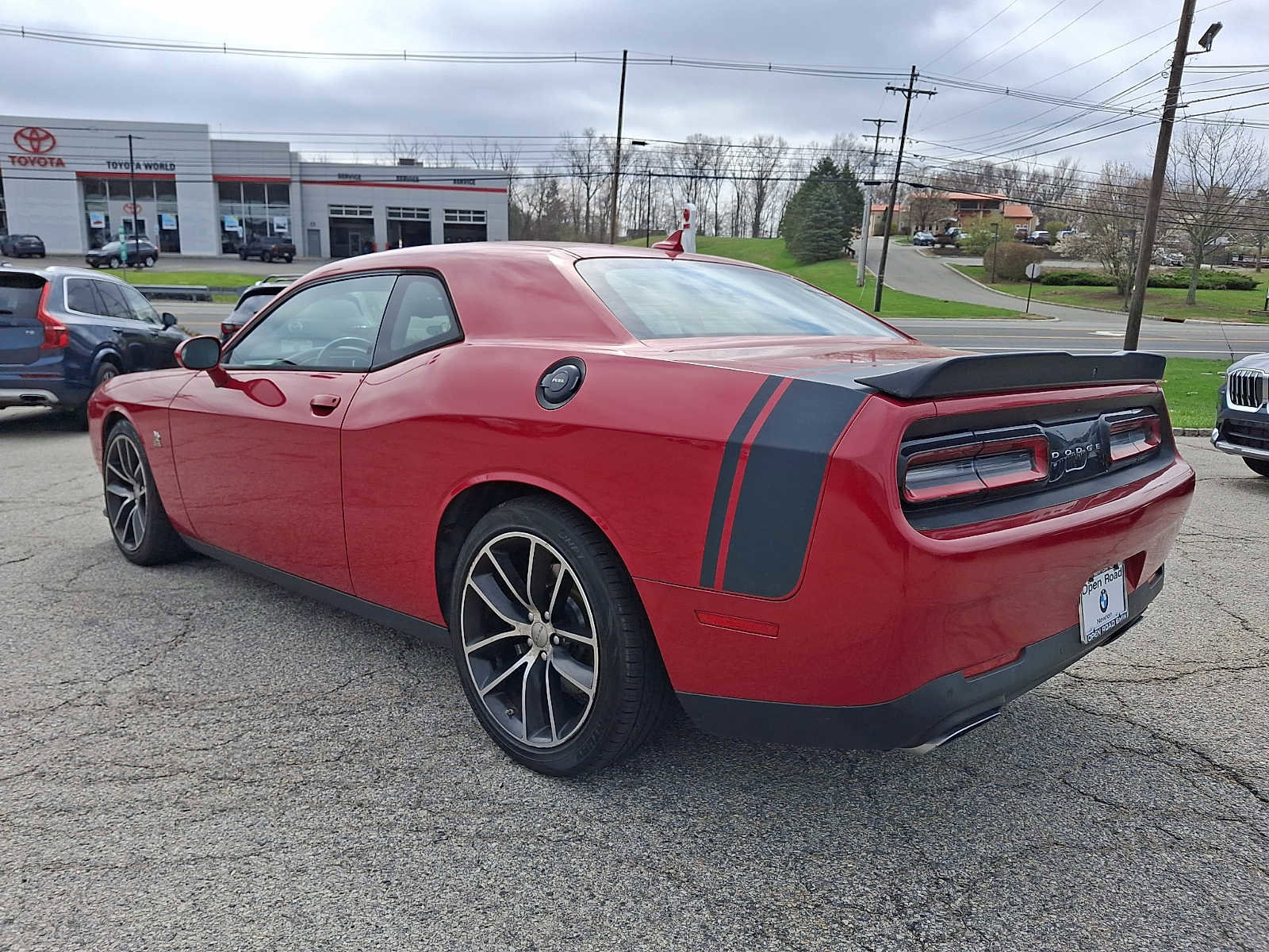 Used 2016 Dodge Challenger R/T Scat Pack w/ Leather Interior Group image 4