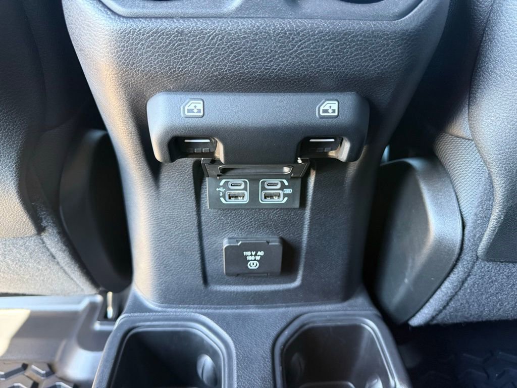 Used 2020 Jeep Wrangler Unlimited Rubicon w/ Steel Bumper Group AWD/4WD image 37