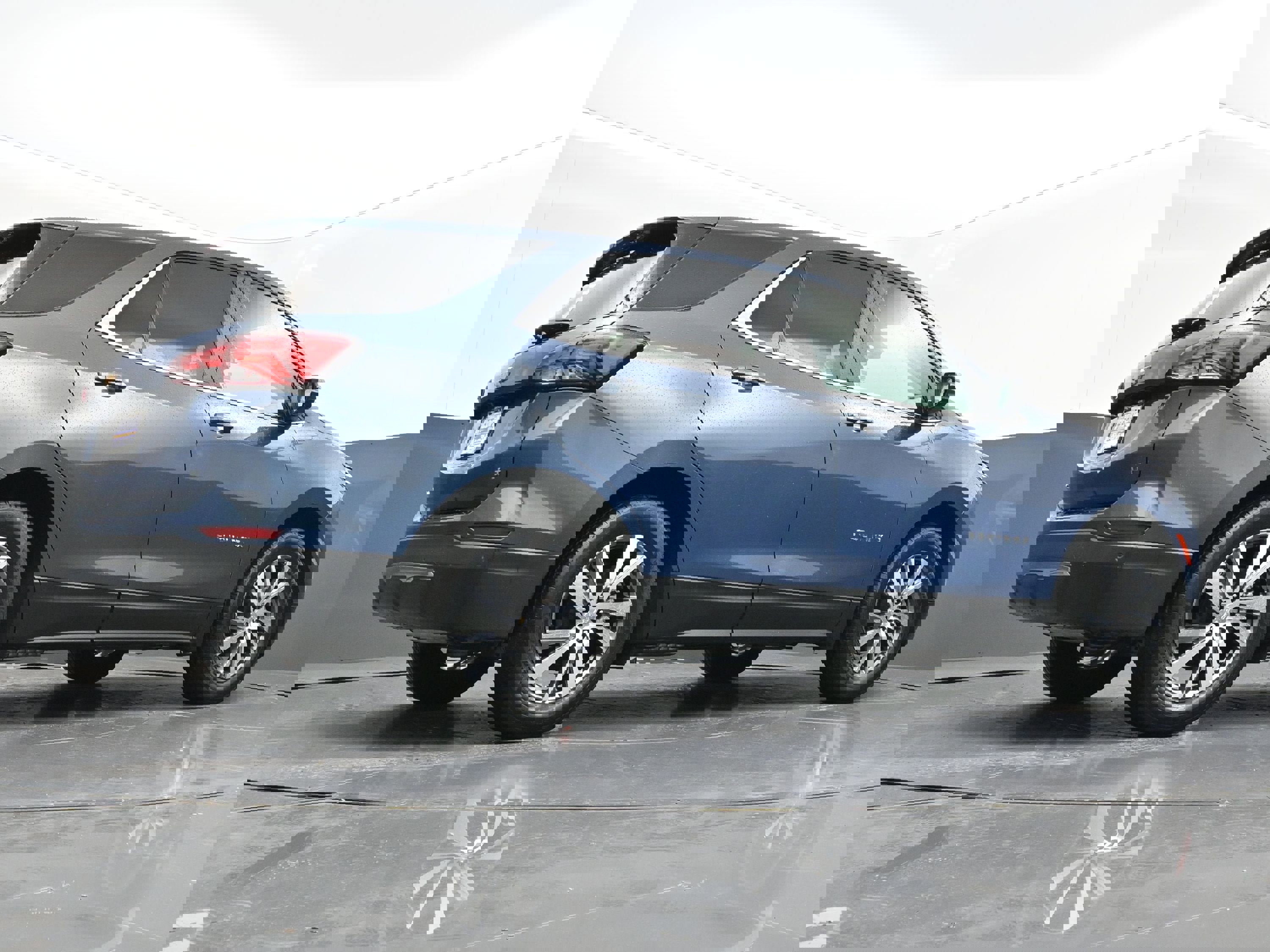 Used 2024 Chevrolet Equinox LT image 40