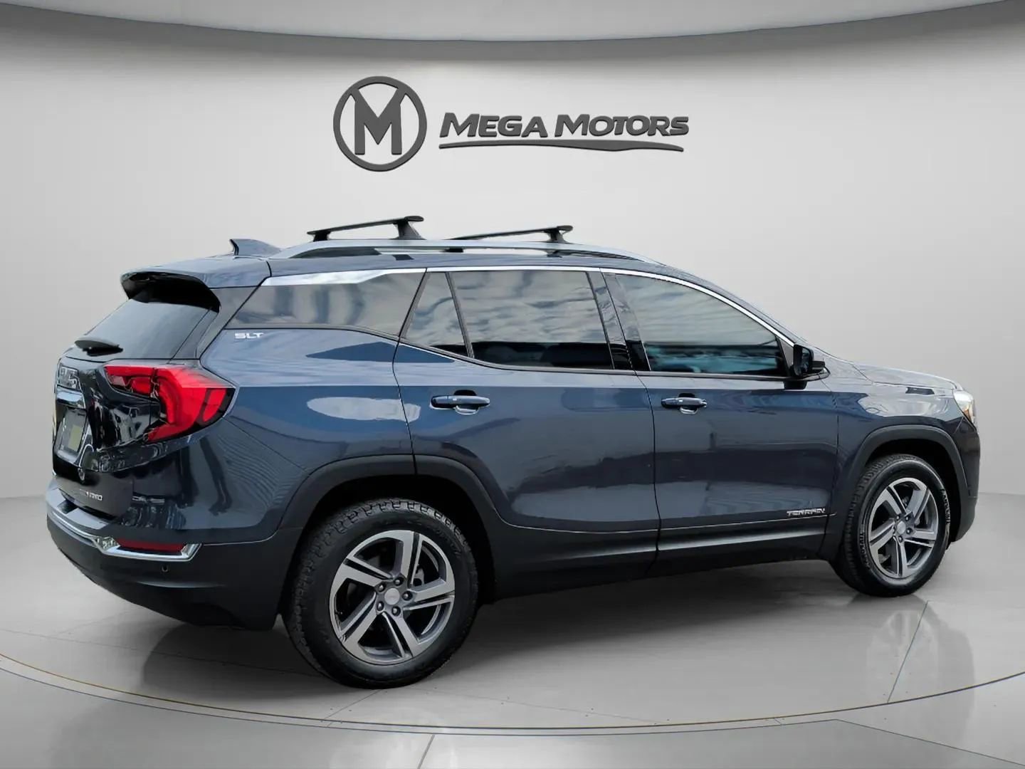 Used 2019 GMC Terrain SLT w/ Infotainment Package II image 8